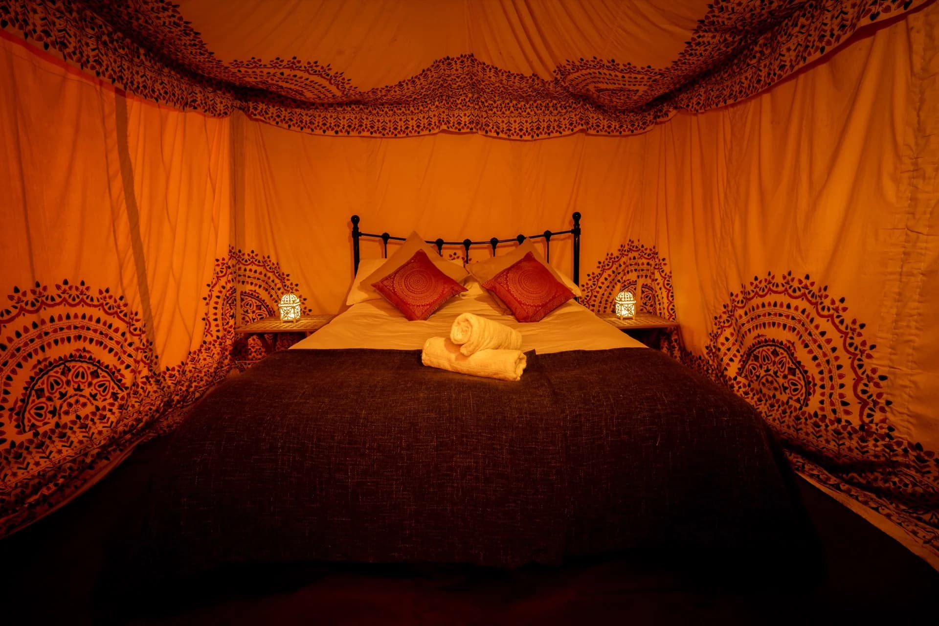Sultans Lair - additional bedroom-king.webp